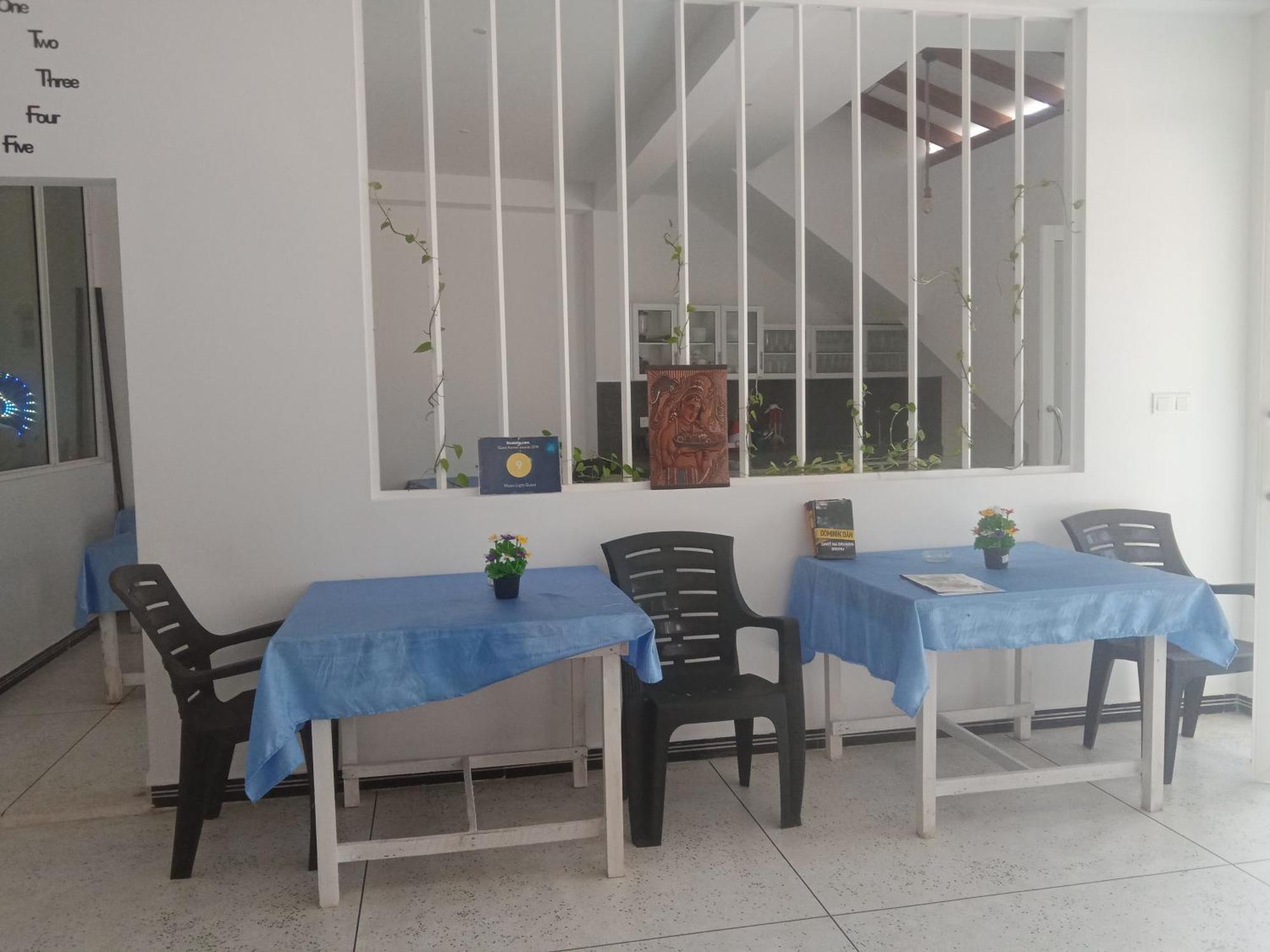 Moon Light Guest Bed & Breakfast Mirissa Exterior photo
