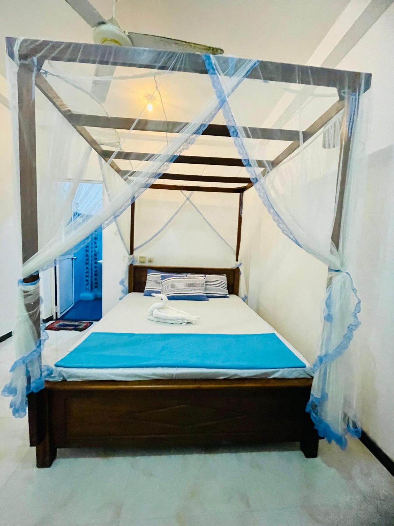 Moon Light Guest Bed & Breakfast Mirissa Exterior photo