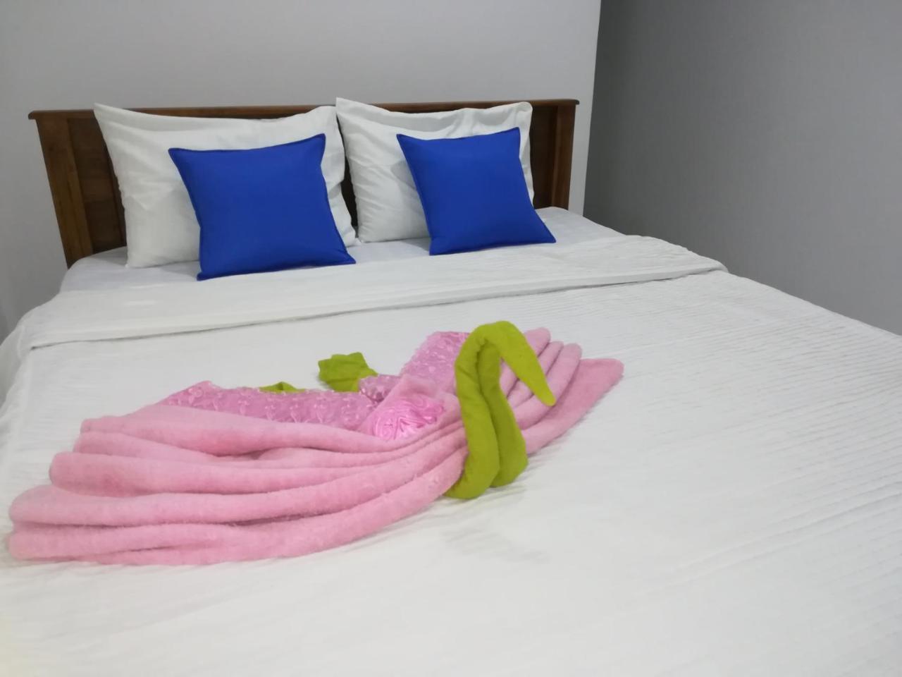 Moon Light Guest Bed & Breakfast Mirissa Exterior photo